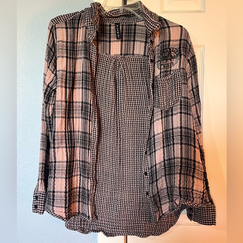 Luckenbach Texas Tan & Black Long Sleeve Button Up Top